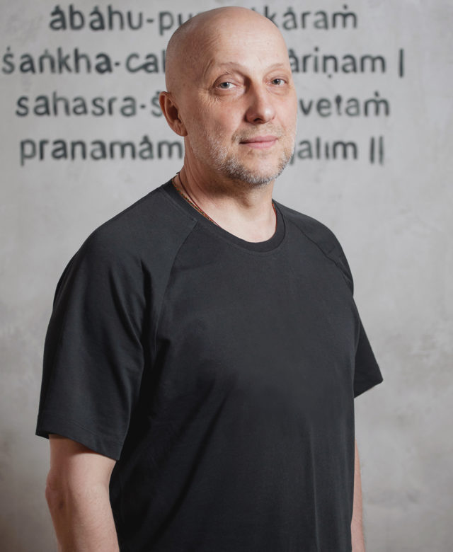  Владимир Бондаренко